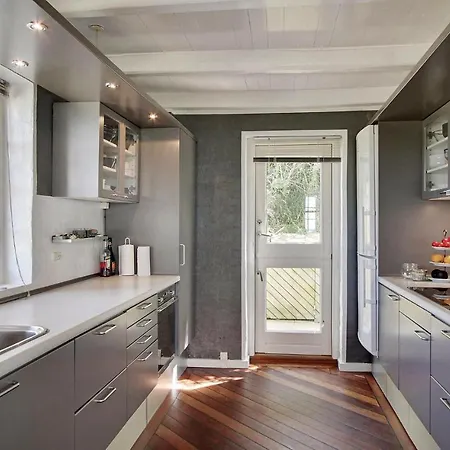 In W/ Wifi And 2 Bedrooms